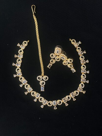 Elegant Zircon Necklace and Earrings Set