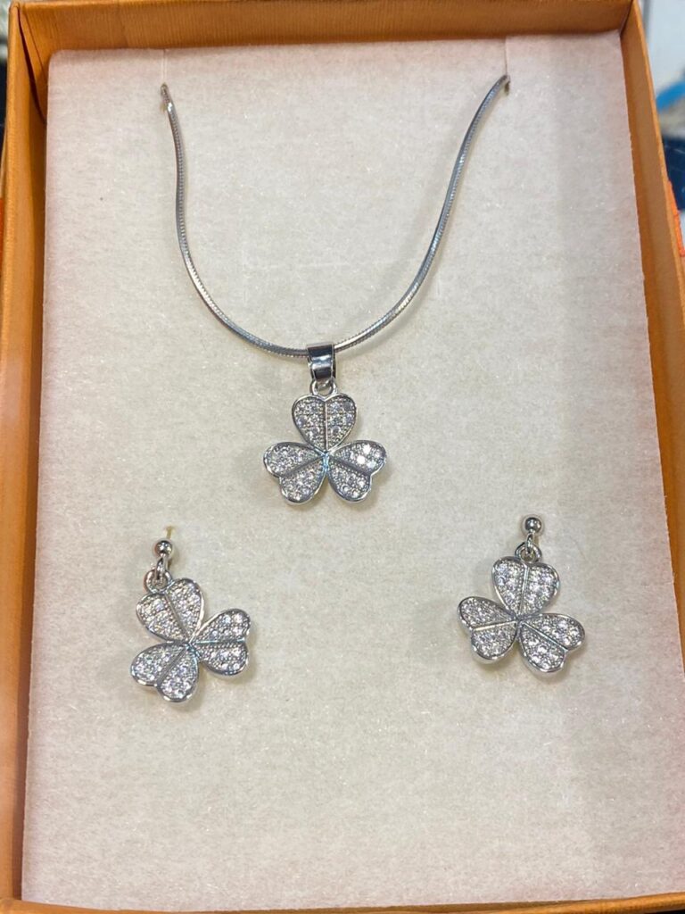 Three-Leaf Clover Pendant and Earring Set with Micro Zirconia