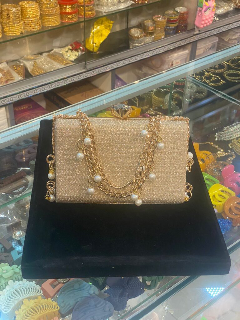 Luxe Pearl Accent Gold Clutch with Chunky Chain