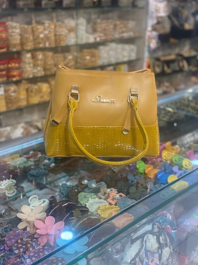 Sunny Yellow Purse with Gold Chain 5