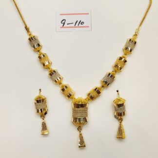 21K Gold Box Chain Necklace and Earrings Set