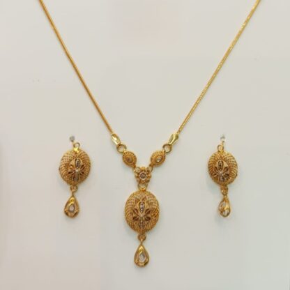 21ct Gold Paisley Necklace and Earring Set - Image 2