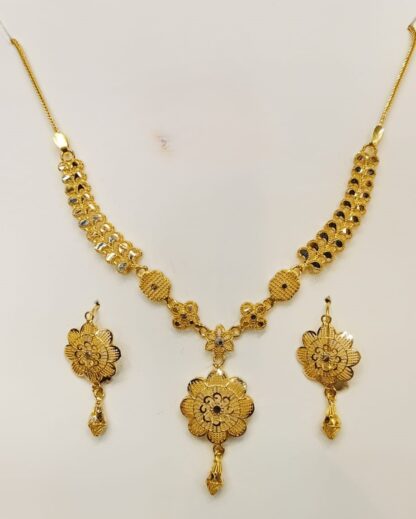 Le Minimaliste: 21ct Gold Set - Image 2