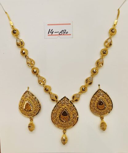 Opulent 21K Gold Necklace and Earring Set with Cascading Teardrops