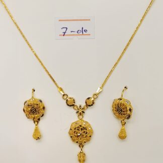 Exquisite 21K Gold Heritage Necklace and Earrings Set – Limited Edition