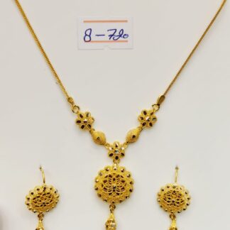 Zayna: A Symphony of Gold with Arabic Filigree Elegance