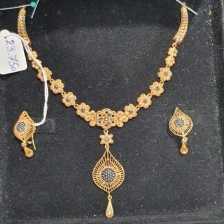 Exquisite Pakistani Gold Filigree Set with Jhumki Earrings