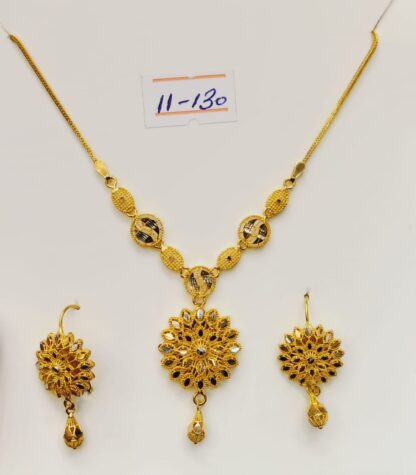 Zayna: A Symphony of Gold with Arabic Filigree Elegance