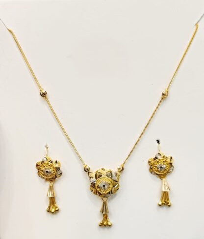 21K Gold Floral Locket Chain Set (Half Tola)