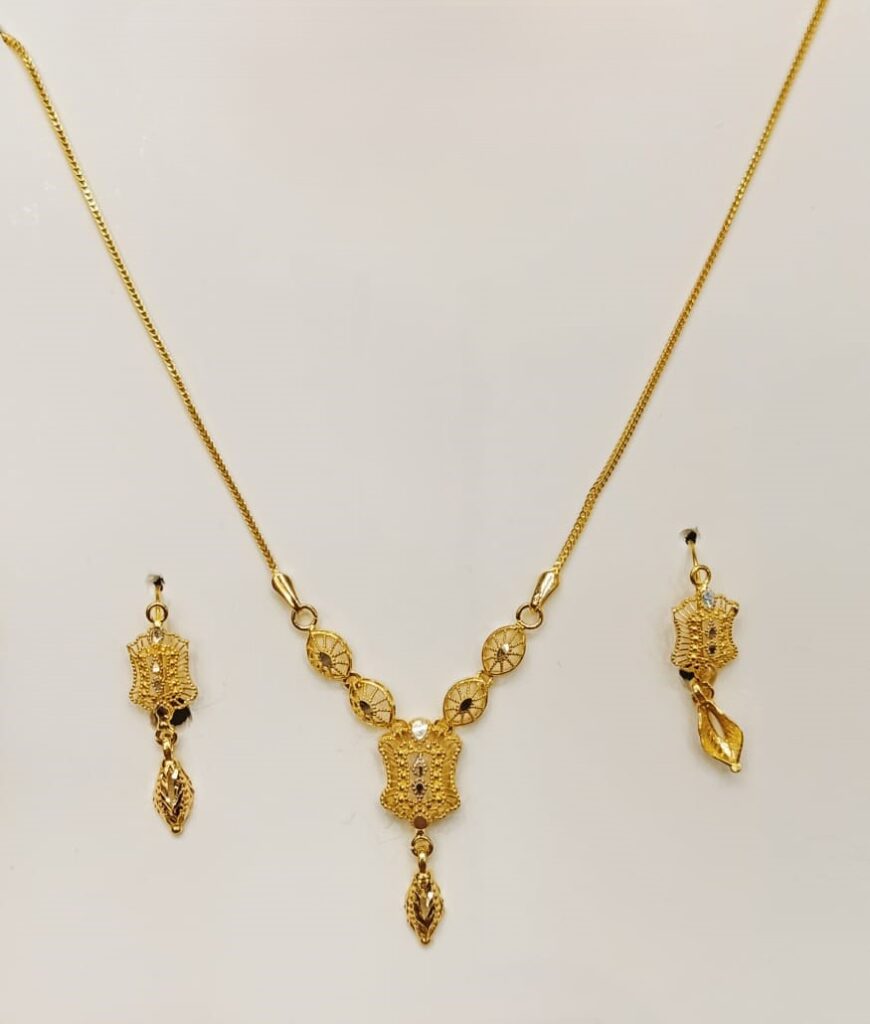 Modern Gold Chain Mala Set – Under PKR 110000 2