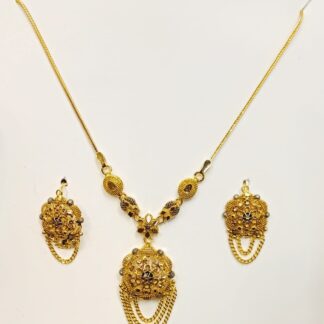 Timeless 21K Gold Indian Jewelry Set for Bridal Bliss