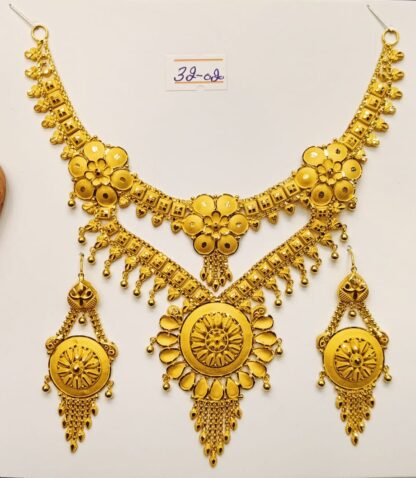 Luxurious Arabic Gold Set with Filigree & Geometric Patterns – طقم ذهب عربي فاخر