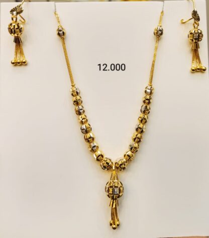 Gold Arabic Tassel Necklace with Beaded Chain for Daily Wear - Image 3