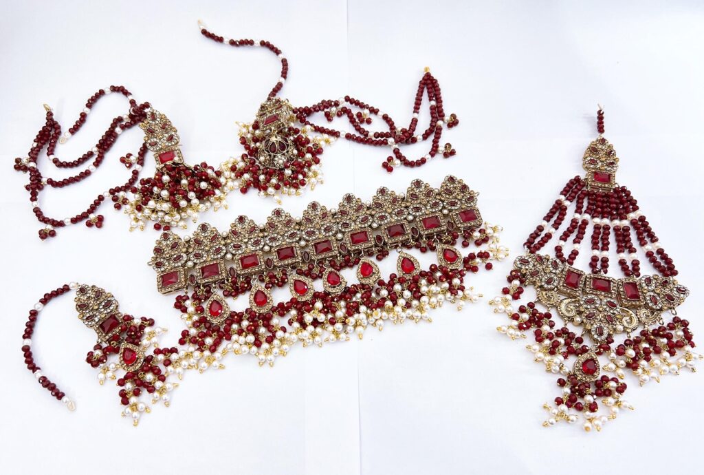 Royal Red & White Heritage Dulhan Set - Carat Vogue