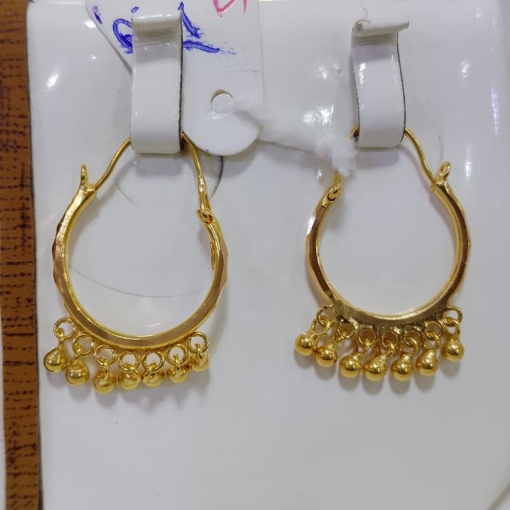 1.5 Grams Traditional Gold Bali Earrings Traditional Pakistani 21k gold balian with handcrafted finish, small 1.5-gram gold earrings for girls.