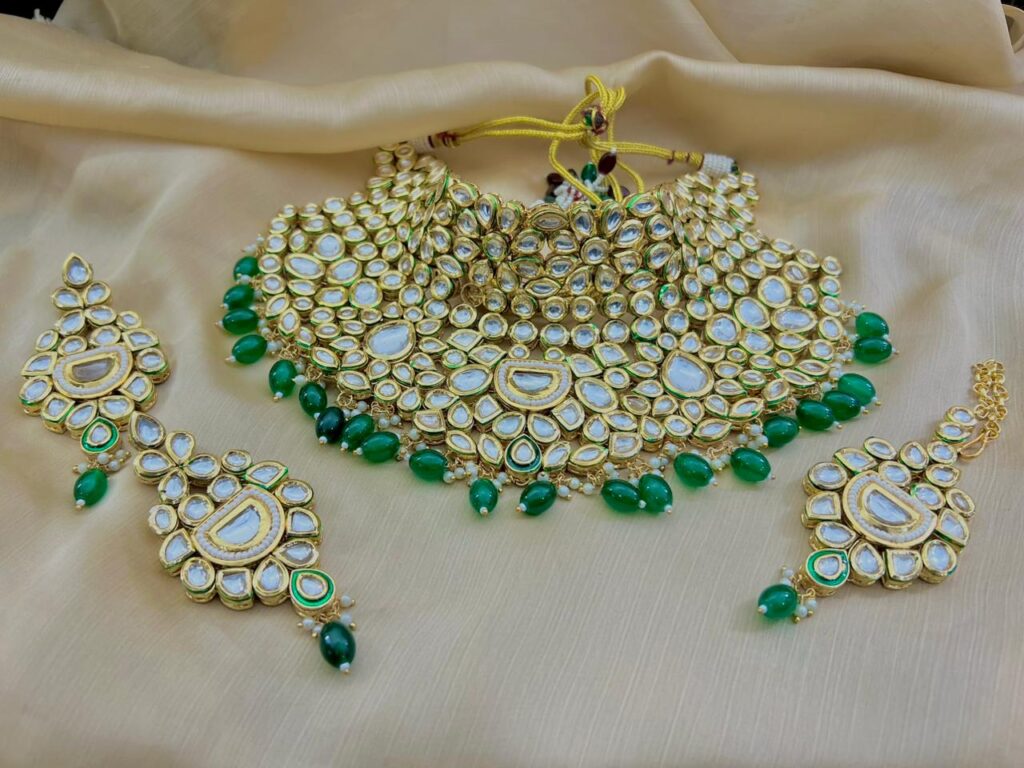Vintage antique polki necklace set with 21k gold plating, artisan handcrafted jewelry from Carat Vogue.