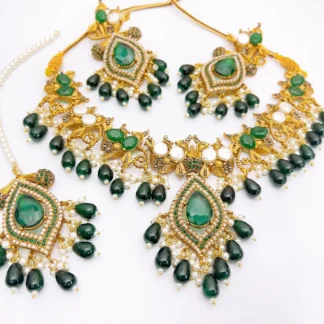 Premium Emerald Green and Pearl Kundan Bridal Choker Necklace Set with Drop Earrings and Tikka UK