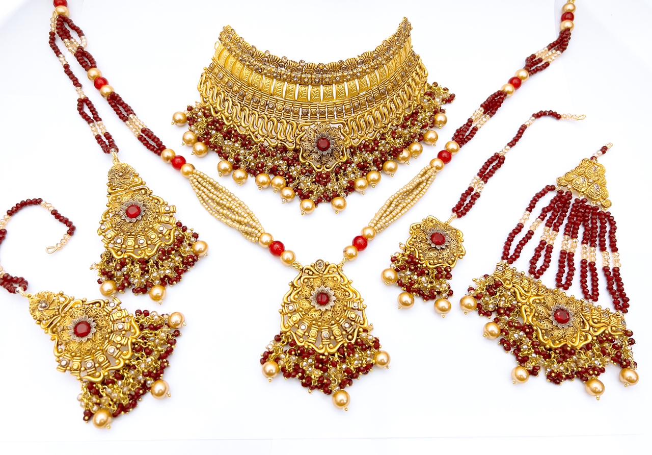 Royal Maroon & Gold 5-Piece Bridal Jewellery Set UK | Heritage Kundan Choker, Long Mala Necklace, Jhumar & Earrings | Luxury Pakistani Wedding Jewellery Premium Pakistani 5-Piece Maroon and Gold Bridal Choker and Rani Haar Set for Weddings UK